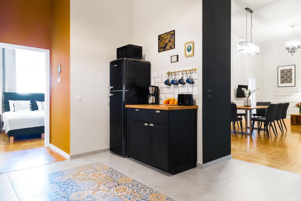 Glamorous Apartment In Heart Of Old Town Krakow Bagian luar foto