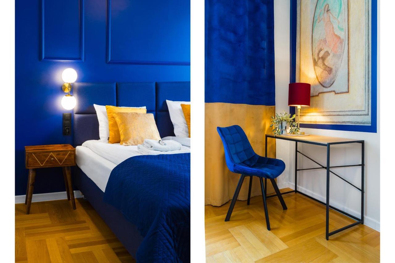 Glamorous Apartment In Heart Of Old Town Krakow Bagian luar foto