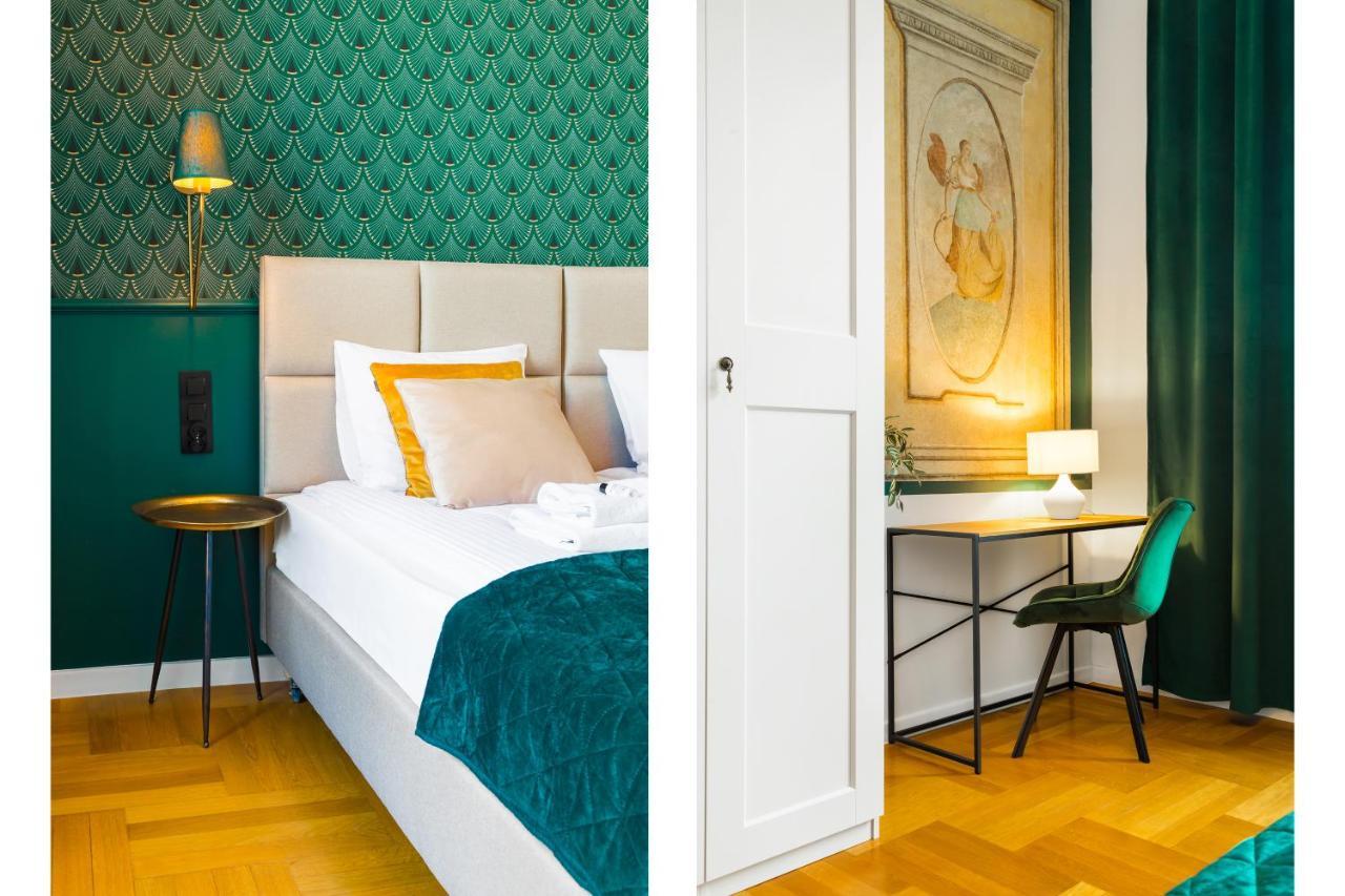 Glamorous Apartment In Heart Of Old Town Krakow Bagian luar foto